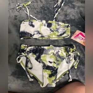 KANU surf bikini size 5 (girls) sea foam/black